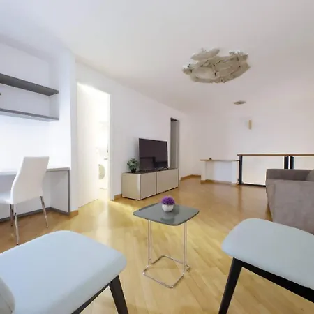 Daire Trevi - Barberini Roma